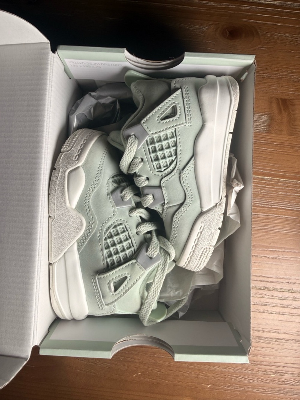 Jordan Kids' Retro 4 Sneakers in Mint - Picture 2 of 7